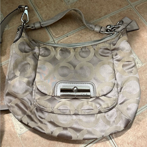 Coach Shoulder Bag with crossbody strap - Picture 1 of 8